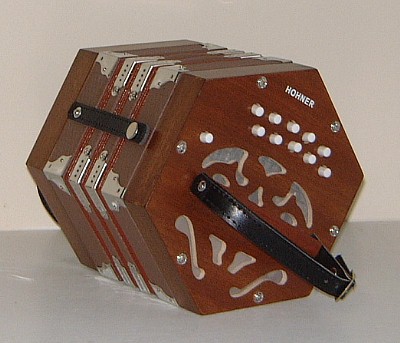 Hohner D40