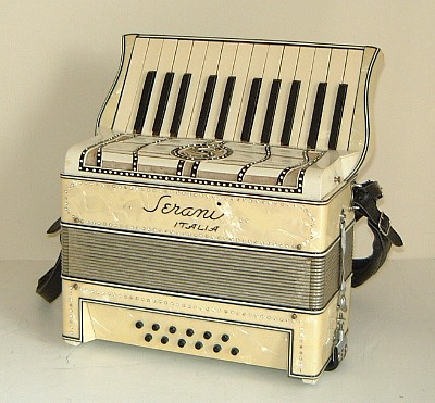Serani accordion
