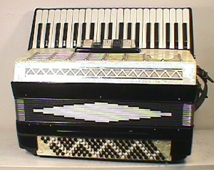 Weltmeister (?) 120-bass